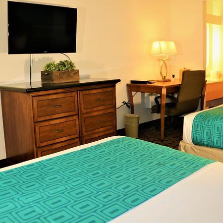 Howard Johnson By Wyndham Lake Front Park Kissimmee Eksteriør billede