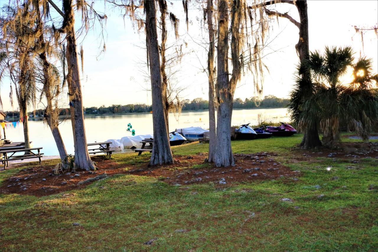 Howard Johnson By Wyndham Lake Front Park Kissimmee Eksteriør billede