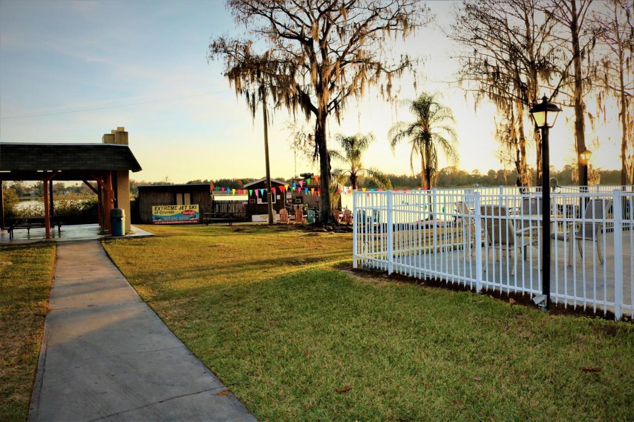 Howard Johnson By Wyndham Lake Front Park Kissimmee Eksteriør billede