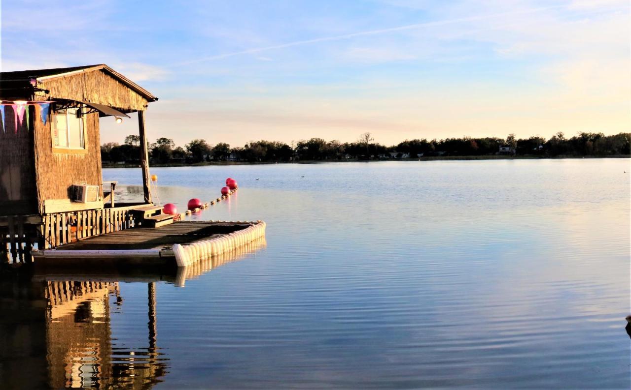 Howard Johnson By Wyndham Lake Front Park Kissimmee Eksteriør billede