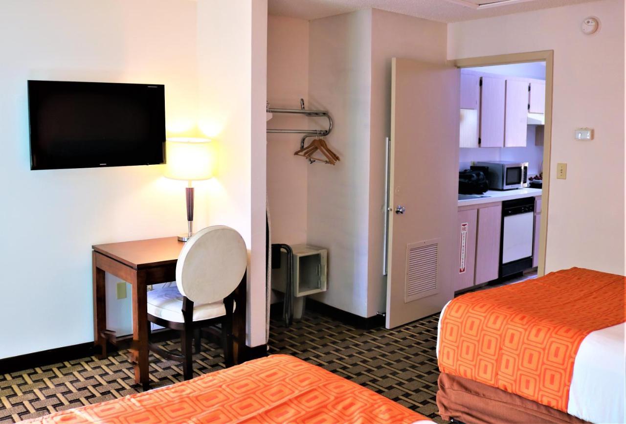 Howard Johnson By Wyndham Lake Front Park Kissimmee Eksteriør billede