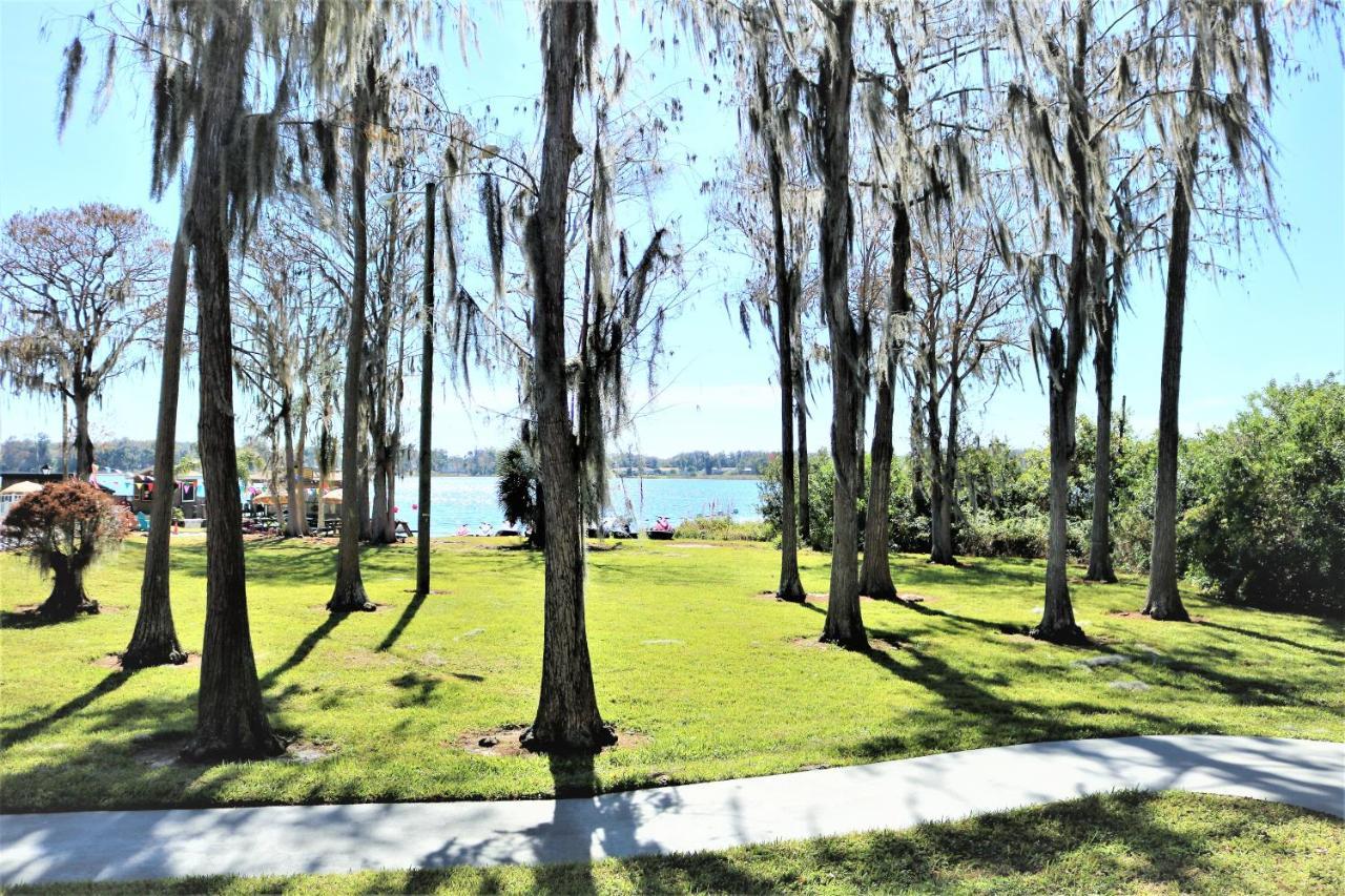 Howard Johnson By Wyndham Lake Front Park Kissimmee Eksteriør billede