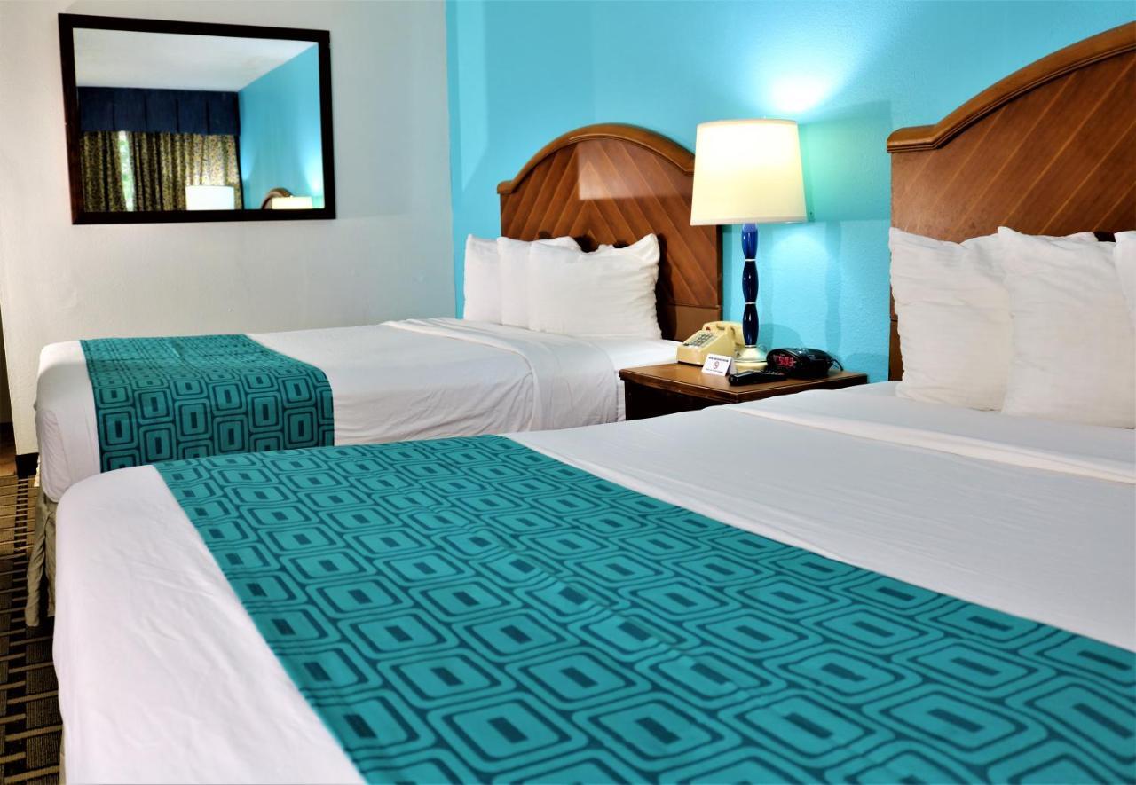 Howard Johnson By Wyndham Lake Front Park Kissimmee Eksteriør billede