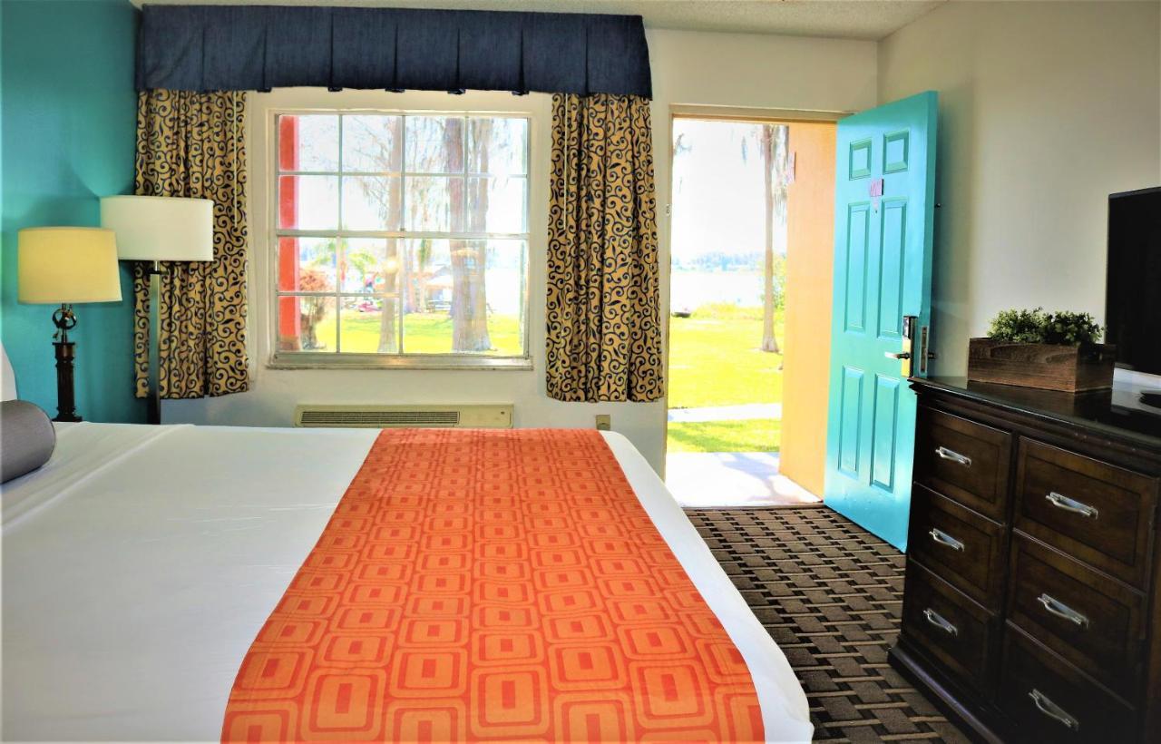 Howard Johnson By Wyndham Lake Front Park Kissimmee Eksteriør billede